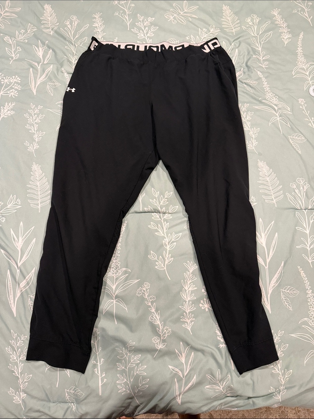 Under Armour Men’s Black Jogger Pants with Logo Waistband